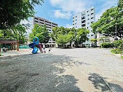 甘泉園公園 450m