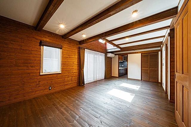 室内 台東区池之端4丁目