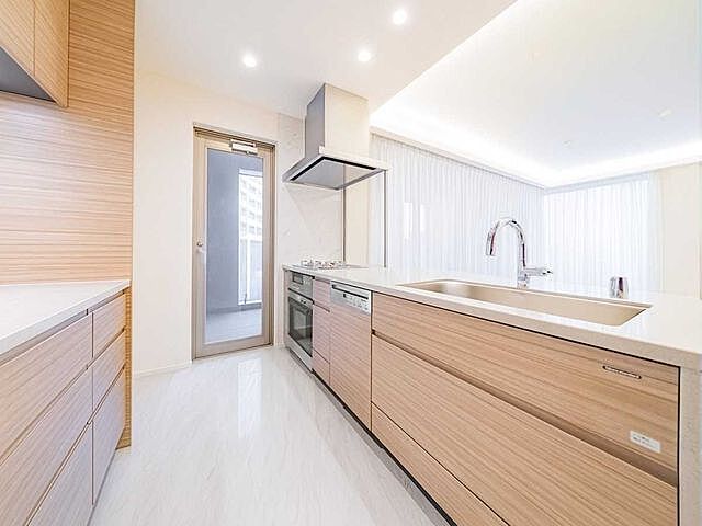 キッチン ロイヤルシーズン六本木 6階/-