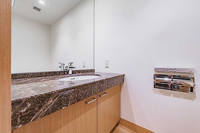 トイレ 元麻布ヒルズフォレストタワー 22階/-