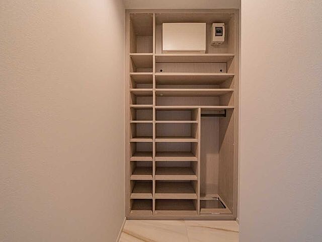 収納 三田ガーデンヒルズEAST HILL 8階/-