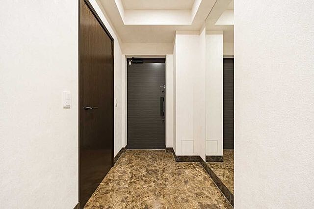 玄関 ザ・パークハウス高輪タワー 17階/-