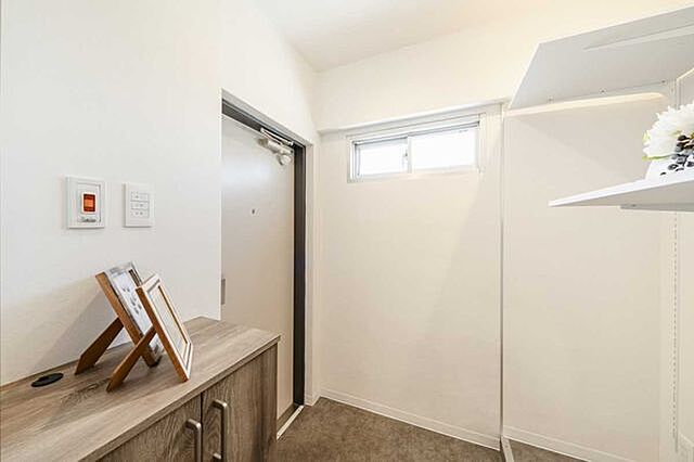 玄関 広尾マンション 10階/-