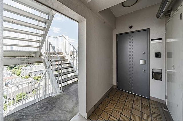 玄関 広尾マンション 10階/-