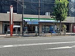 ファミリーマート 杉並和泉店 230m