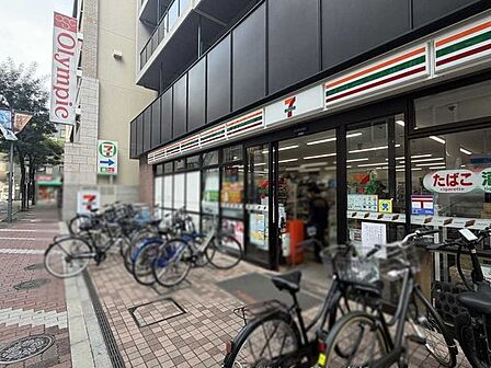セブンイレブン高円寺駅北口店 400m