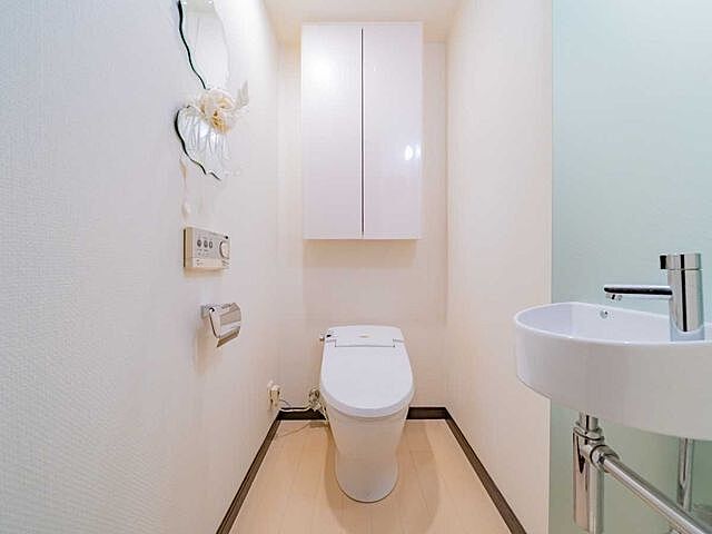 トイレ クレッセント東京ヴュータワー 8階/-