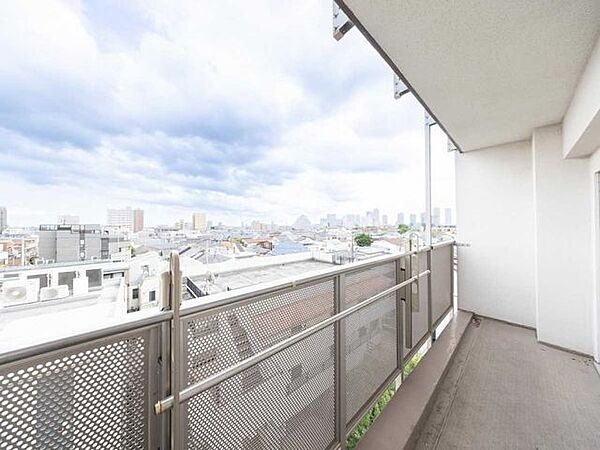 バルコニーを拡大表示