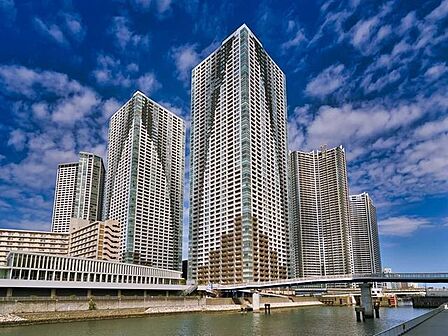 中央の建物です。