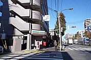 セブンイレブン杉並高井戸西店 230m