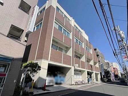 吉祥寺あさひ病院 90m