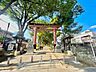 周辺： 氷川参道 900m