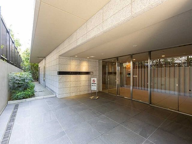エントランス ザ・パークハウス国分寺四季の森II 3階/-