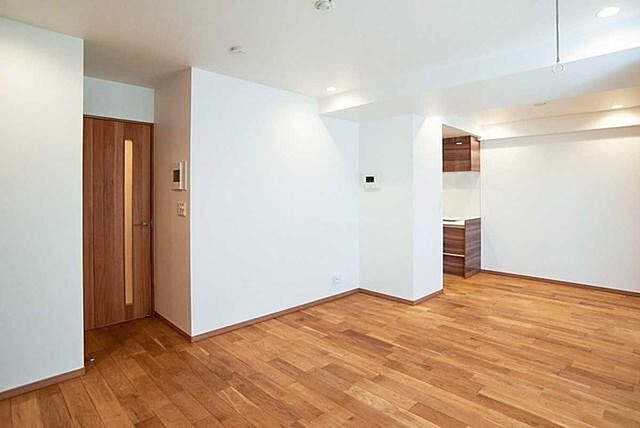 室内 サンクタス代々木ヒルズ 1階/-