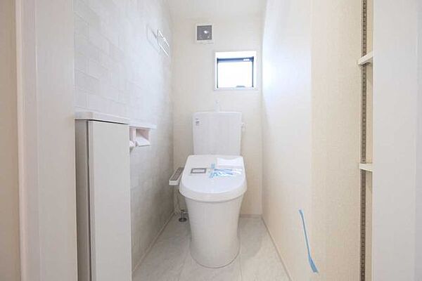 トイレを拡大表示