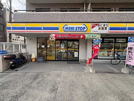 ミニストップ南幸町店 100m