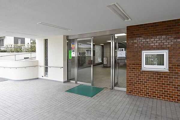 エントランスを拡大表示