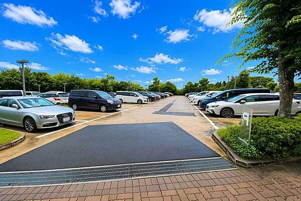 駐車場を拡大表示