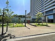 神戸市立東灘図書館 10m