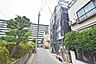 その他：真ん中の建物になります。