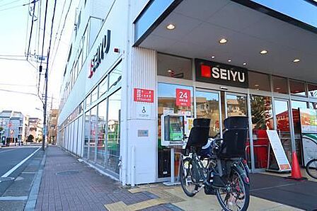 西友調布入間町店まで330m
