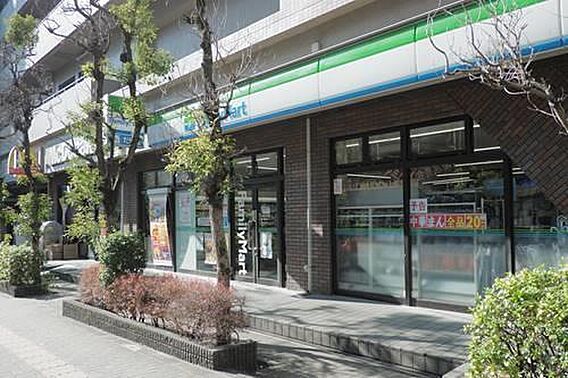 ファミリーマー...