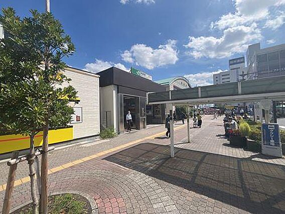 南浦和駅　西口...