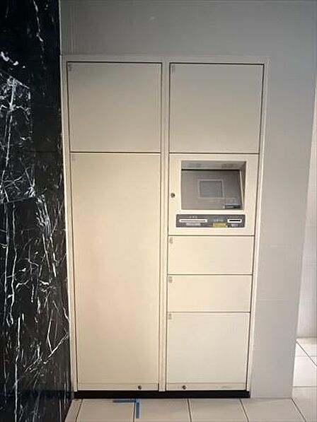 宅配ボックス