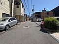 南東側前面道路...