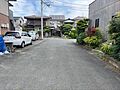 南東側前面道路...