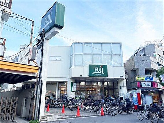 Fuji用賀店...