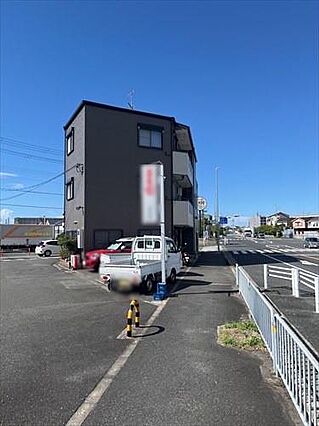 外観　東側より...