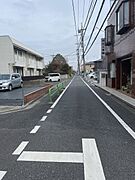 南側前面道路約5.4m