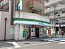 周辺：ファミリーマート三軒茶屋1丁目店 160m