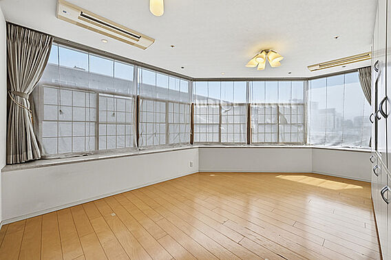 家具・調度品は...