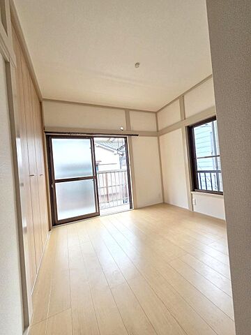 室内 板橋区本町