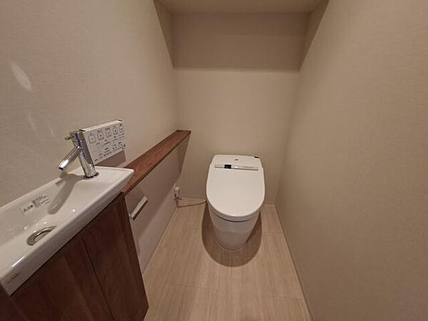 トイレを拡大表示
