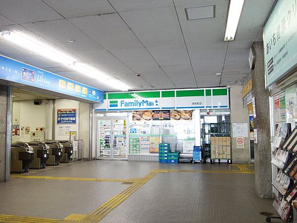 画像14:【コンビニエンスストア】ファミリーマート 津島駅店まで378ｍ