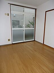 居間