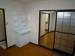 居間