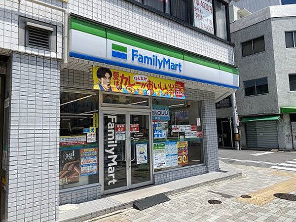 画像29:【コンビニエンスストア】ファミリーマート 東山公園駅前店まで183ｍ