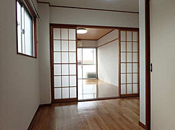 居間