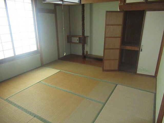 リビング/ダイニング 青森市大字久栗坂字山辺