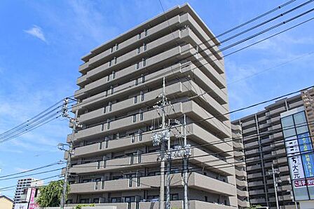 岡山市北区東古松に佇む利便性の良いエリアの分譲マンションです!