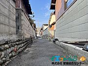東側前面道路