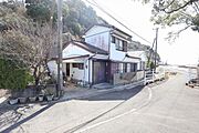 現地外観写真（西側前面道路より撮影）