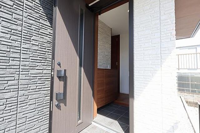 玄関 延岡市富美山町