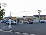 セブンイレブン佐野高萩町店まで徒歩5分