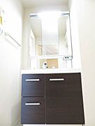忙しい朝に活躍する洗髪洗面化粧台