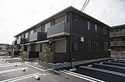 ■外観■　積水ハウスの賃貸住宅「シャーメゾン」。駐車場2台付。